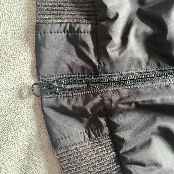 Adidas boys classic bomber insulated 3 stripe jacket size S (7-8) - Picture 8 of 9